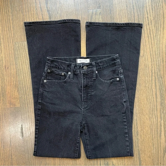 Madewell The Perfect Vintage Flare Jean in Sherborn Wash - Picture 7 of 12